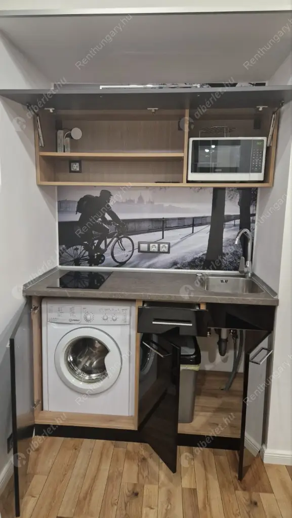 Kiadó albérlet 200000 Ft/hó áron: Budapest, V. kerület  Semmelweis utca. Mérete: 18 nm, 1 szobás | Alberlet.hu - 6511812