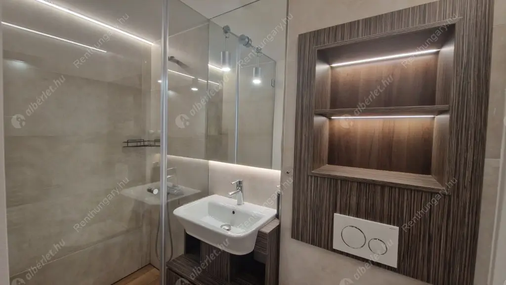 Kiadó albérlet 200000 Ft/hó áron: Budapest, V. kerület  Semmelweis utca. Mérete: 18 nm, 1 szobás | Alberlet.hu - 6511818