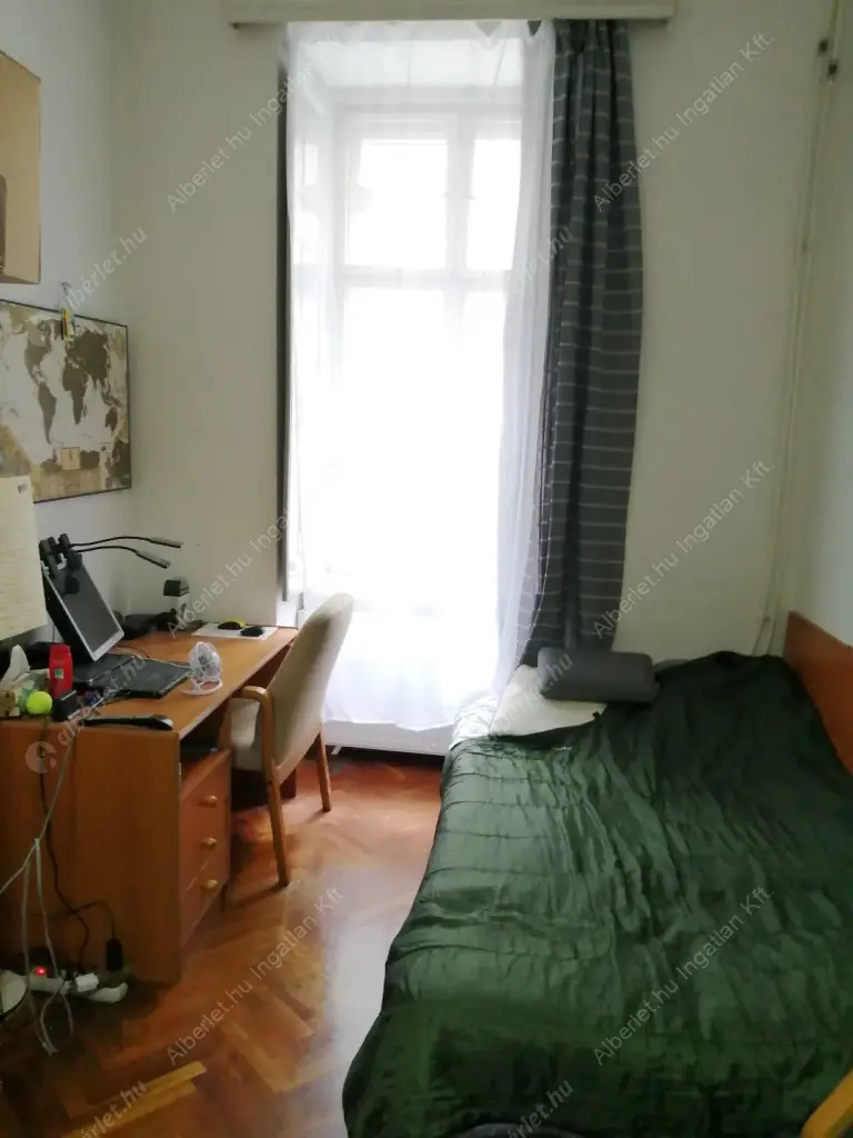 Kiadó albérlet 350000 Ft/hó áron: Budapest, V. kerület  Semmelweis utca. Mérete: 74 nm, 2 szobás | Alberlet.hu - 6558839