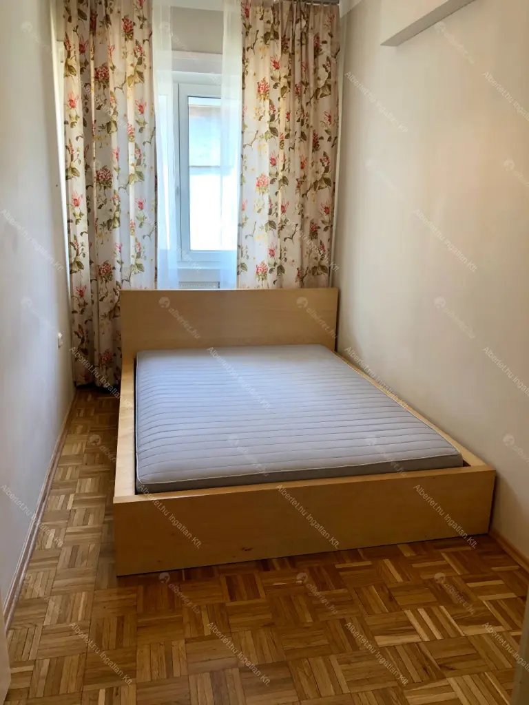 Kiadó albérlet 300000 Ft/hó áron: Budapest, V. kerület  Só utca. Mérete: 43 nm, 1 szobás | Alberlet.hu - 6662376