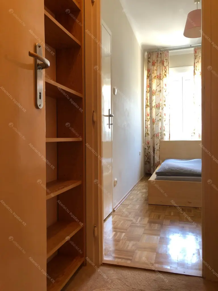 Kiadó albérlet 300000 Ft/hó áron: Budapest, V. kerület  Só utca. Mérete: 43 nm, 1 szobás | Alberlet.hu - 6662378