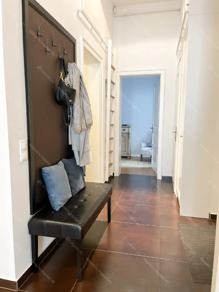 Kiadó albérlet 490000 Ft/hó áron: Budapest, V. kerület  Só utca. Mérete: 81 nm, 3 szobás | Alberlet.hu - 6682647