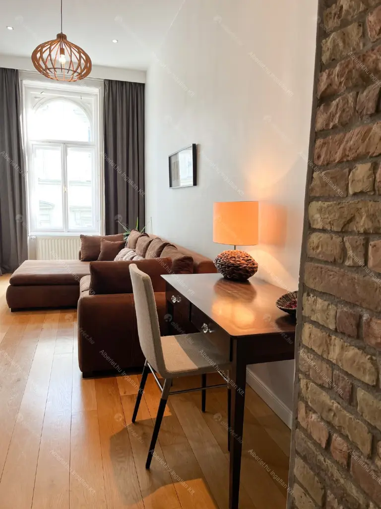 Kiadó albérlet 490000 Ft/hó áron: Budapest, V. kerület  Só utca. Mérete: 81 nm, 3 szobás | Alberlet.hu - 6682649