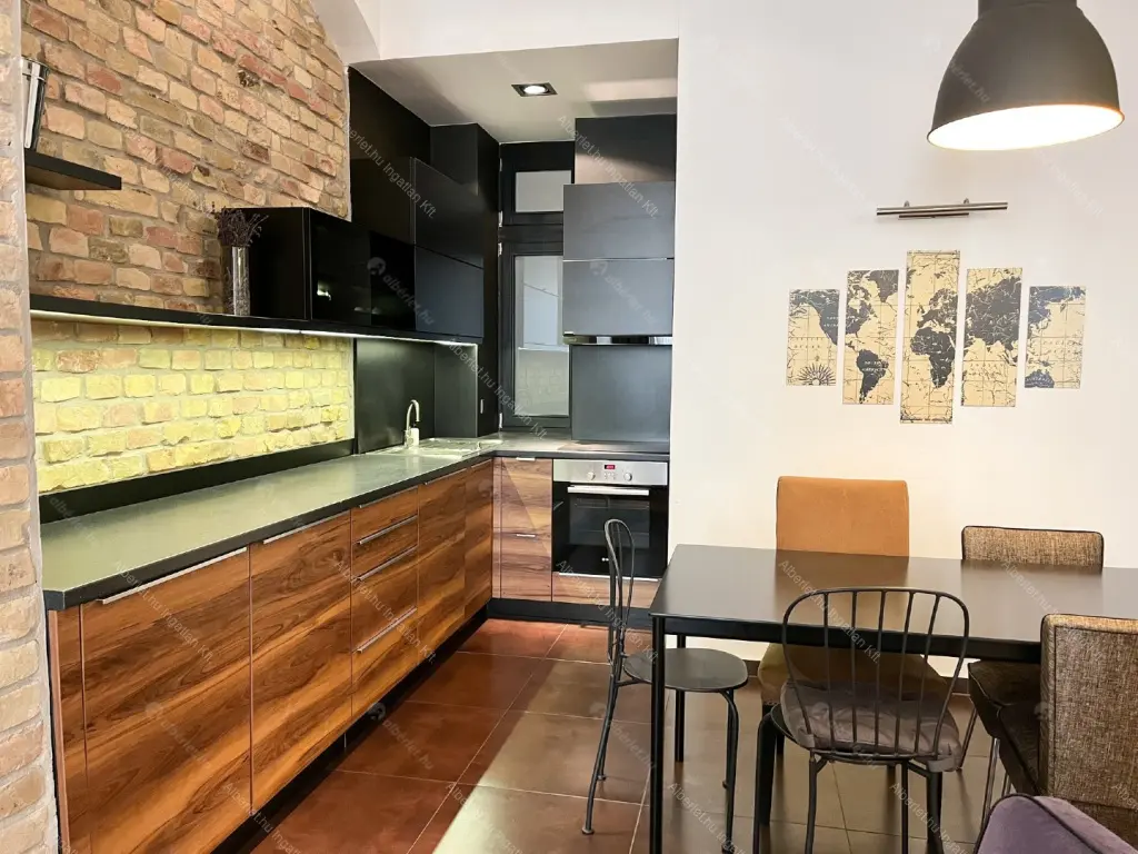 Kiadó albérlet 490000 Ft/hó áron: Budapest, V. kerület  Só utca. Mérete: 81 nm, 3 szobás | Alberlet.hu - 6682651