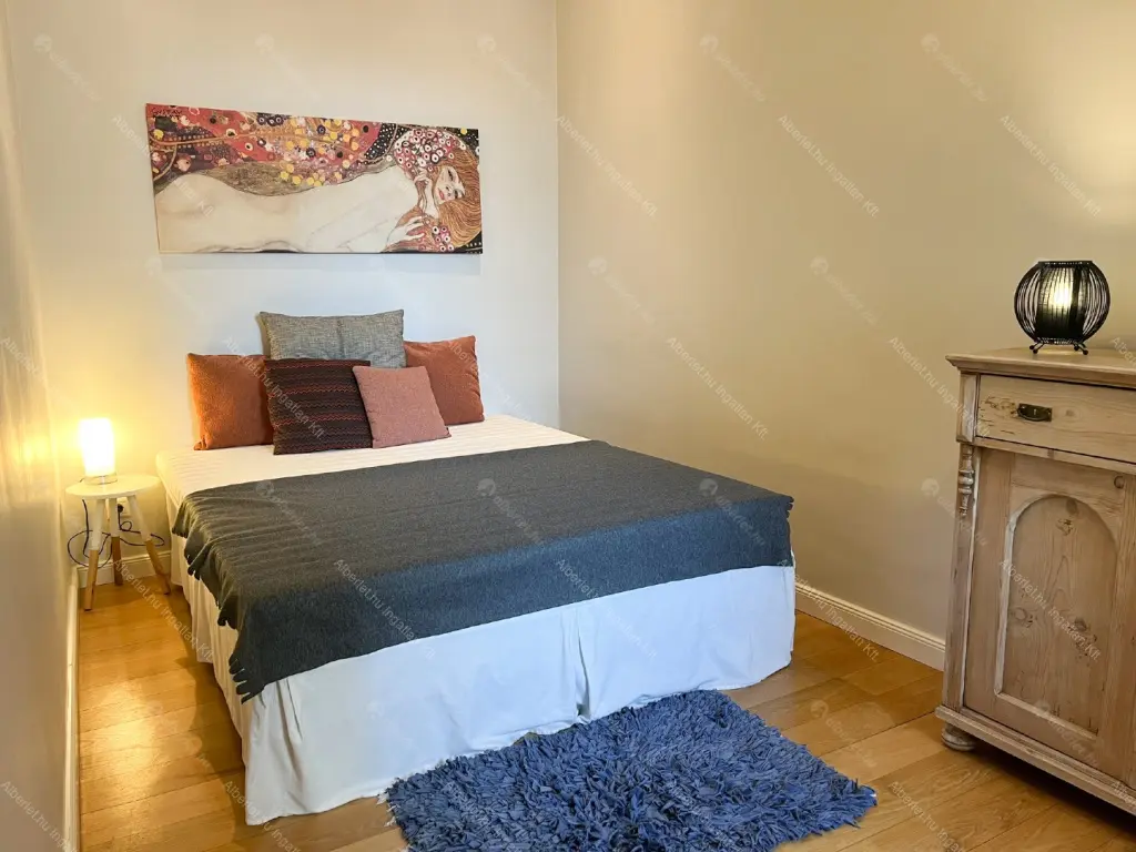 Kiadó albérlet 490000 Ft/hó áron: Budapest, V. kerület  Só utca. Mérete: 81 nm, 3 szobás | Alberlet.hu - 6682655