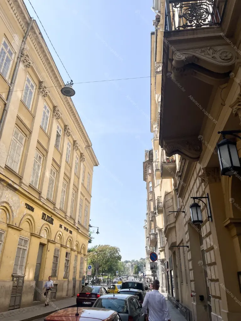 Kiadó albérlet 490000 Ft/hó áron: Budapest, V. kerület  Só utca. Mérete: 81 nm, 3 szobás | Alberlet.hu - 6682662