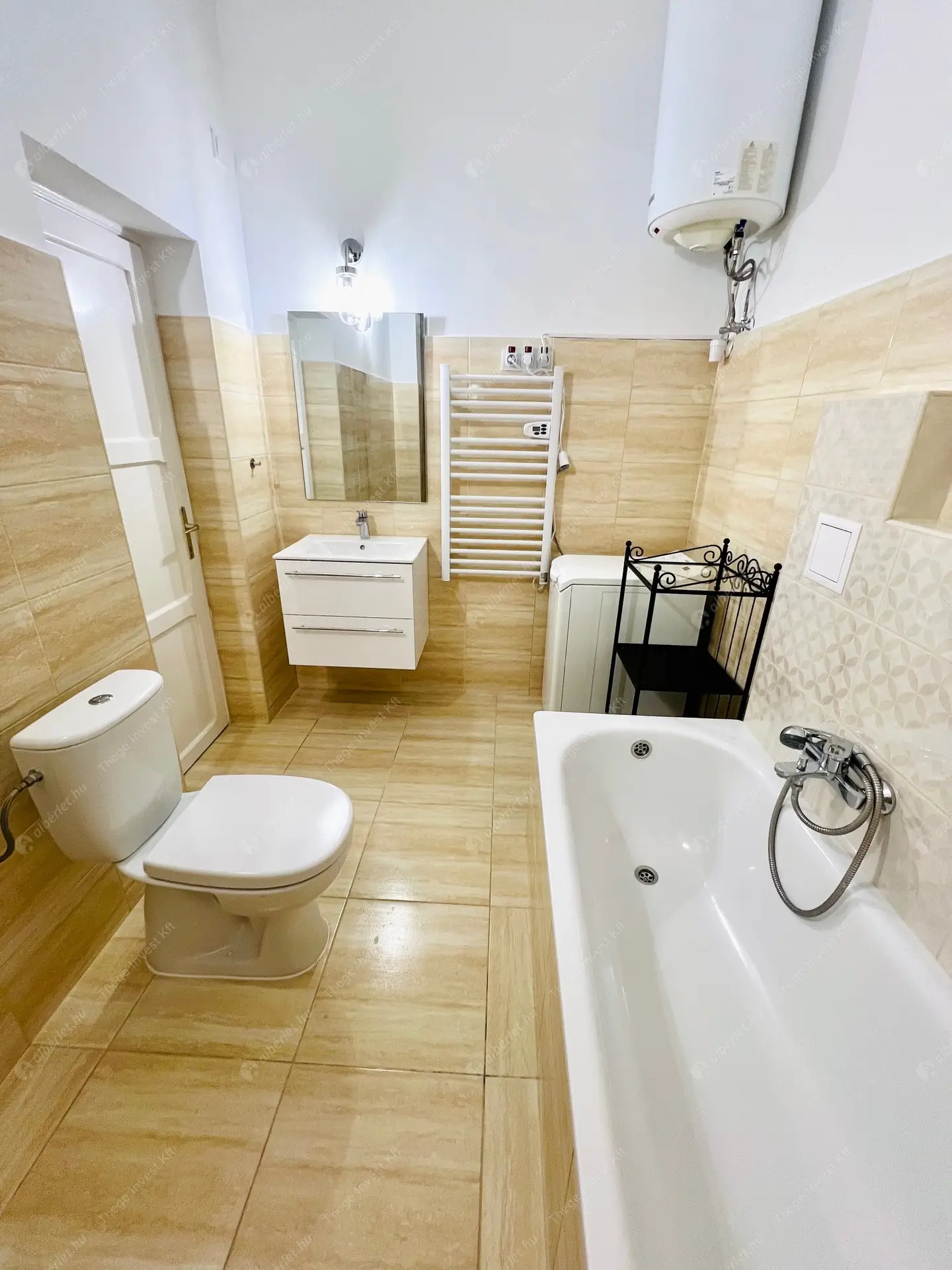 Kiadó albérlet 250000 Ft/hó áron: Budapest, V. kerület  Steindl Imre utca. Mérete: 39 nm, 1 szobás | Alberlet.hu - 6388117