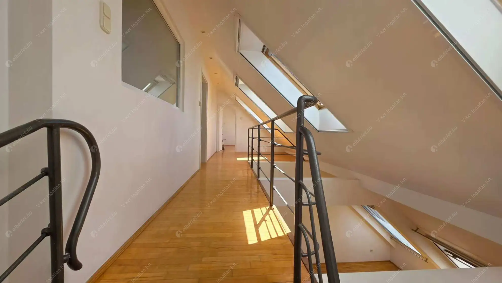 Kiadó albérlet 550000 Ft/hó áron: Budapest, V. kerület  Stollár Béla utca. Mérete: 110 nm, 4 szobás | Alberlet.hu - 6627486