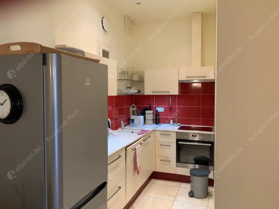 Kiadó albérlet 534000 Ft/hó áron: Budapest, V. kerület  Stollár Béla utca. Mérete: 96 nm, 3 szobás | Alberlet.hu - 5932976