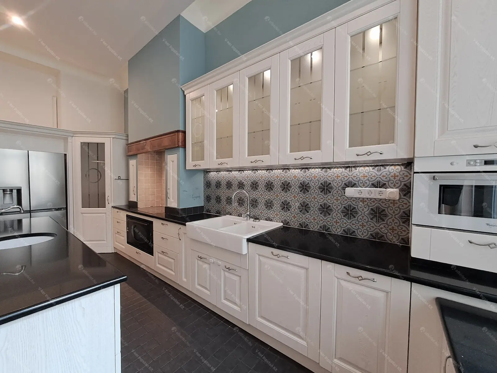 Kiadó albérlet 1522000 Ft/hó áron: Budapest, V. kerület  Szabadság tér. Mérete: 206 nm, 6 szobás | Alberlet.hu - 6651476