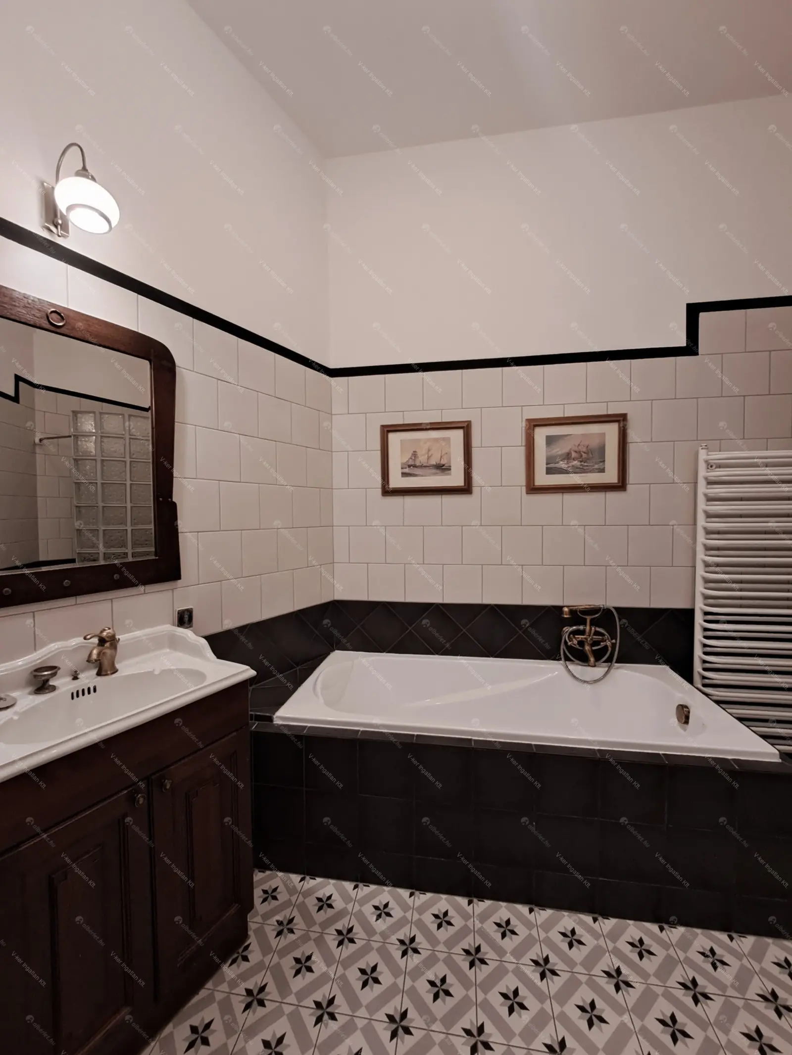 Kiadó albérlet 1522000 Ft/hó áron: Budapest, V. kerület  Szabadság tér. Mérete: 206 nm, 6 szobás | Alberlet.hu - 6651489