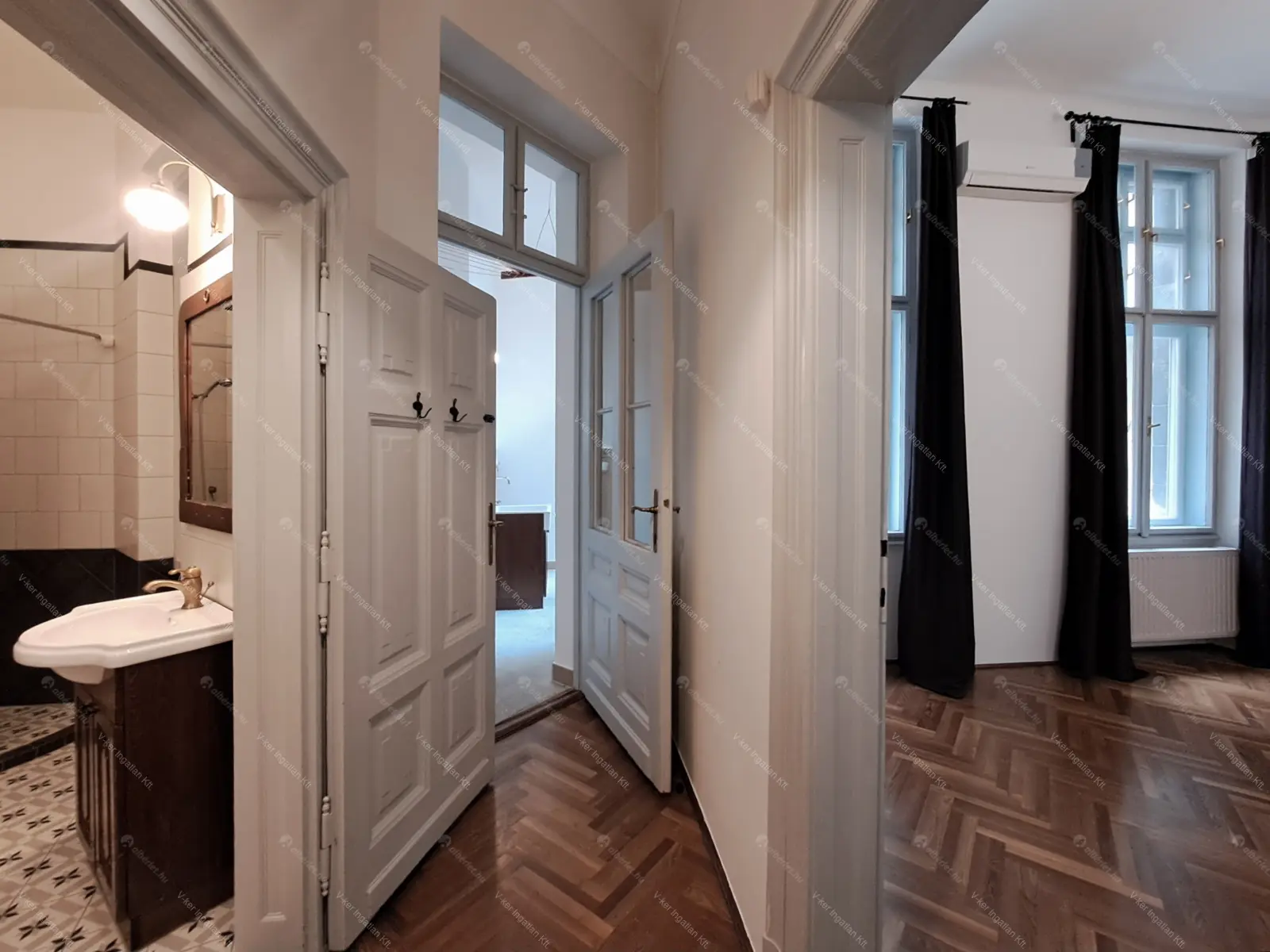 Kiadó albérlet 1522000 Ft/hó áron: Budapest, V. kerület  Szabadság tér. Mérete: 206 nm, 6 szobás | Alberlet.hu - 6651492