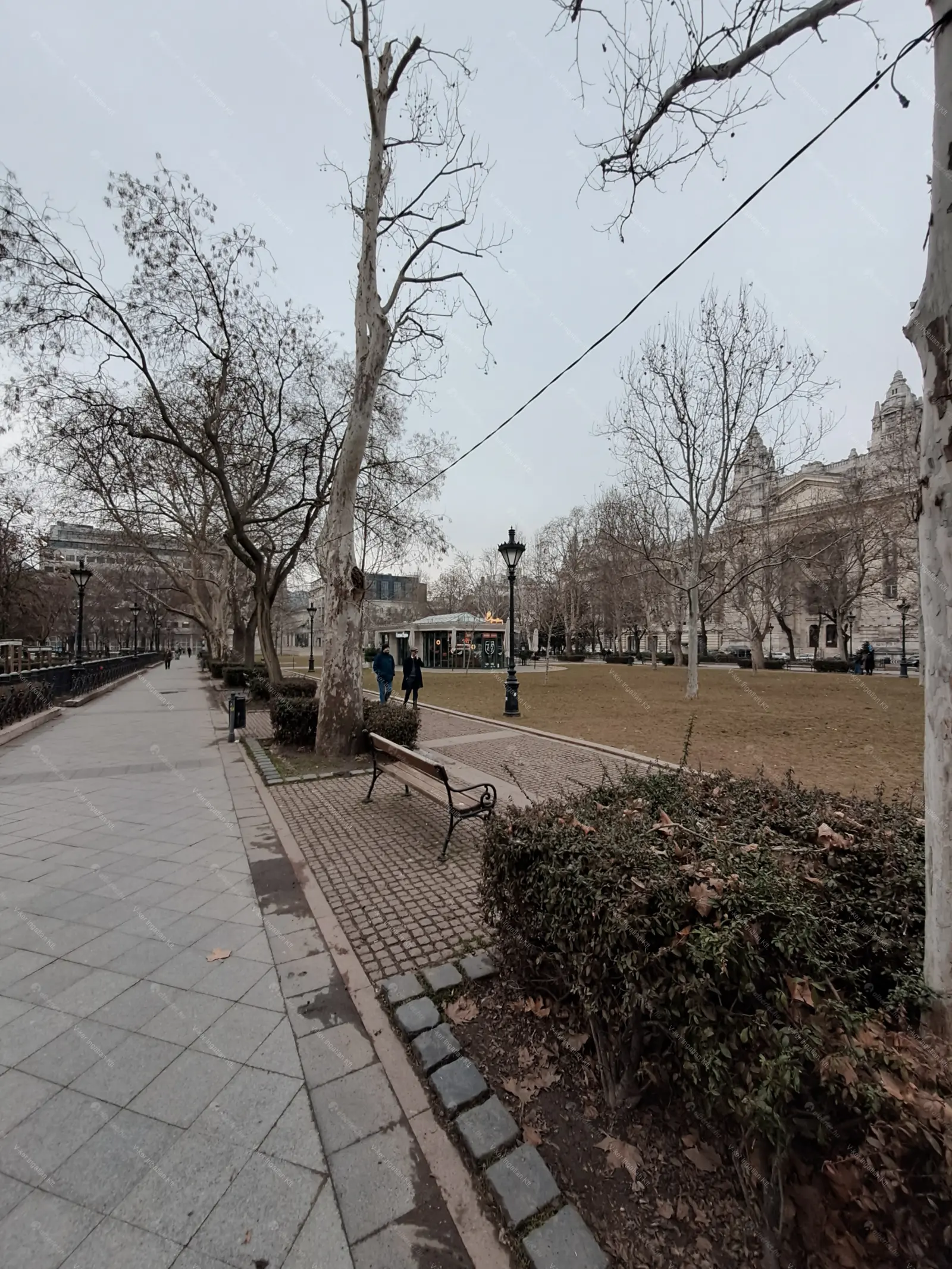 Kiadó albérlet 1522000 Ft/hó áron: Budapest, V. kerület  Szabadság tér. Mérete: 206 nm, 6 szobás | Alberlet.hu - 6651496