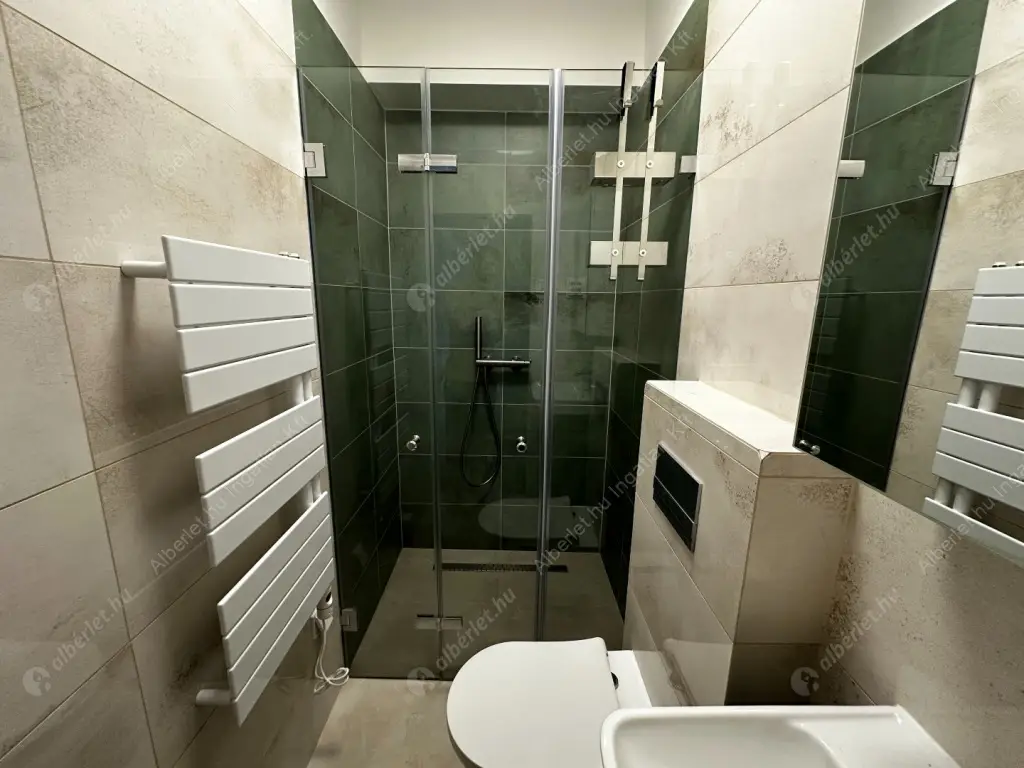 Kiadó albérlet 329000 Ft/hó áron: Budapest, V. kerület  Széchenyi utca. Mérete: 30 nm, 1 szobás | Alberlet.hu - 6521583