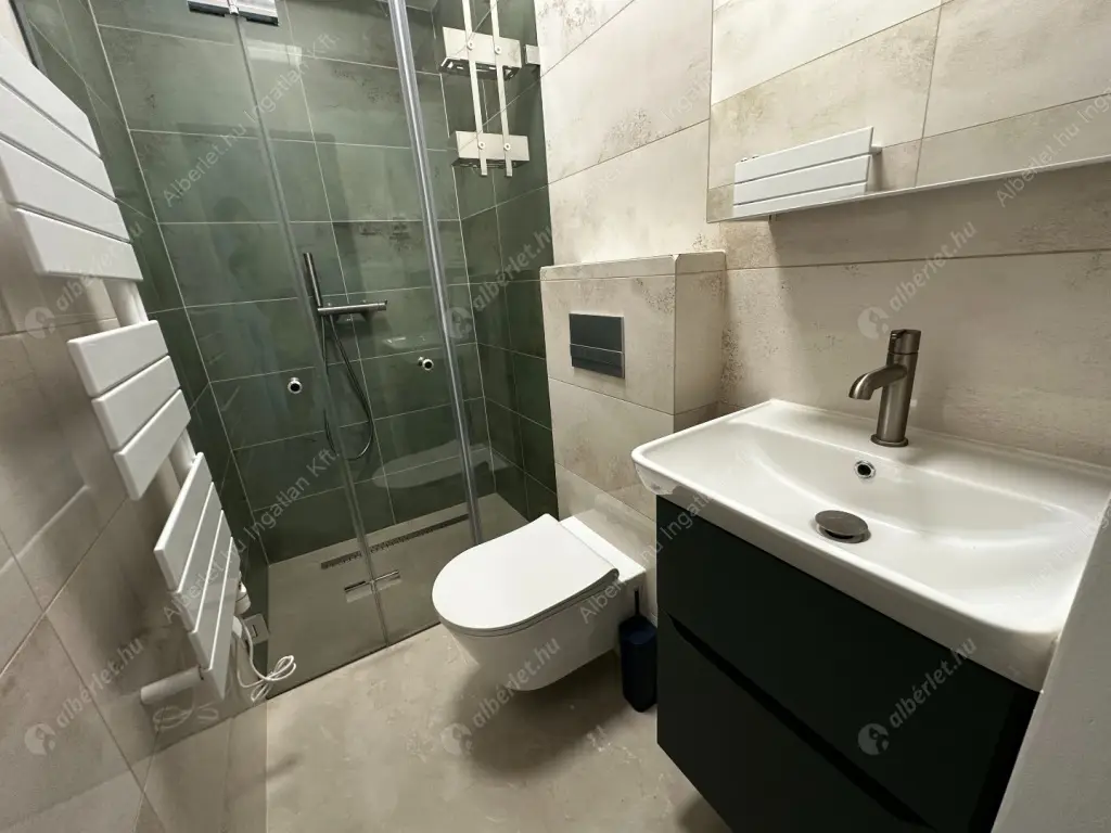 Kiadó albérlet 329000 Ft/hó áron: Budapest, V. kerület  Széchenyi utca. Mérete: 30 nm, 1 szobás | Alberlet.hu - 6521584