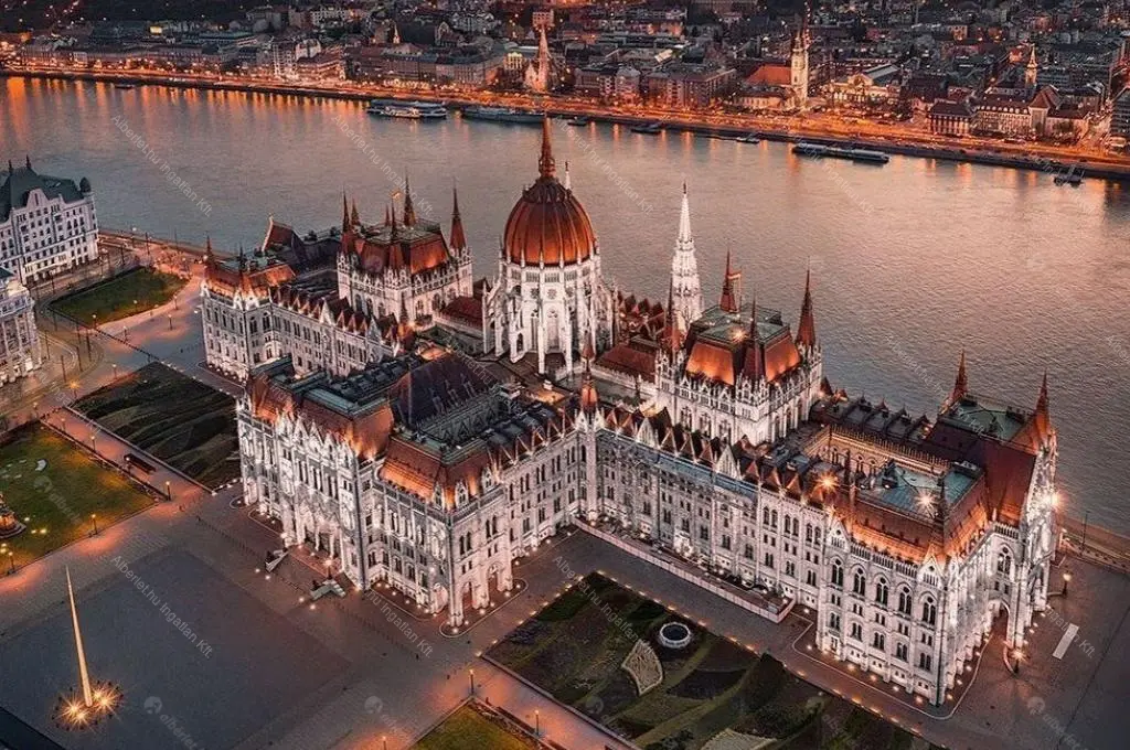 Kiadó albérlet 295000 Ft/hó áron: Budapest, V. kerület  Széchenyi utca. Mérete: 42 nm, 1 szobás | Alberlet.hu - 6748225