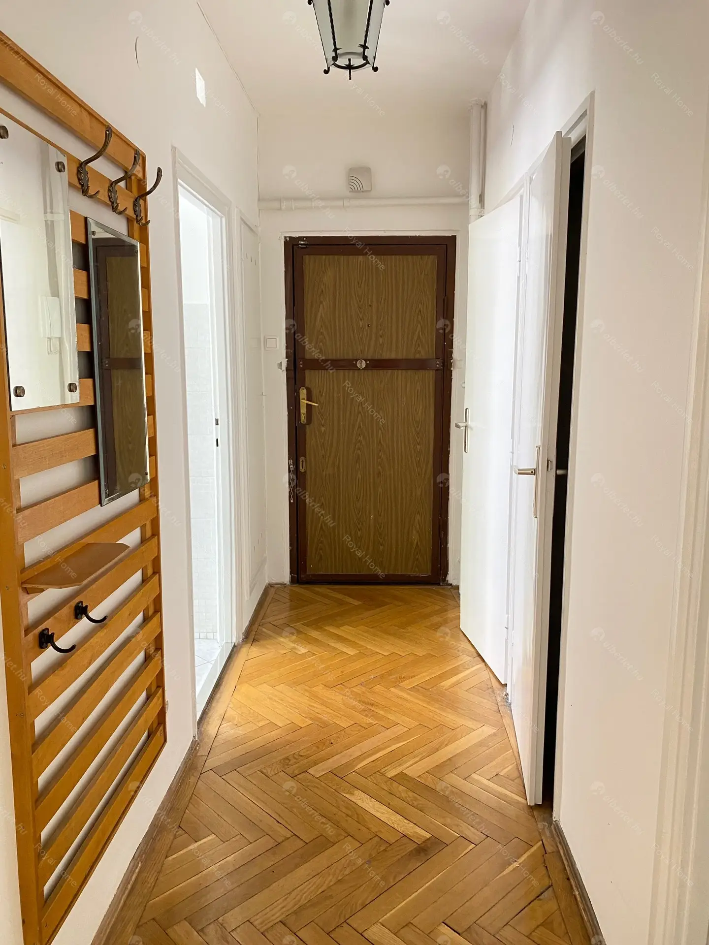 Kiadó albérlet 320000 Ft/hó áron: Budapest, V. kerület  Széchenyi utca. Mérete: 62 nm, 3 szobás | Alberlet.hu - 5679434