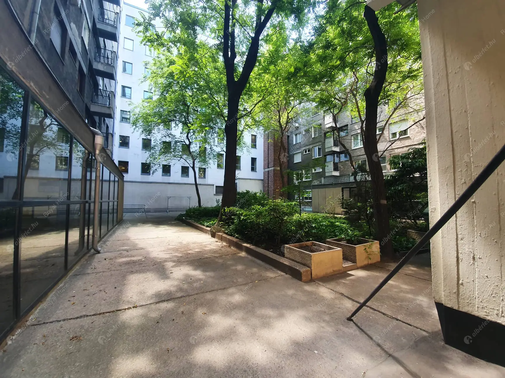 Kiadó albérlet 320000 Ft/hó áron: Budapest, V. kerület  Széchenyi utca. Mérete: 62 nm, 3 szobás | Alberlet.hu - 5679450