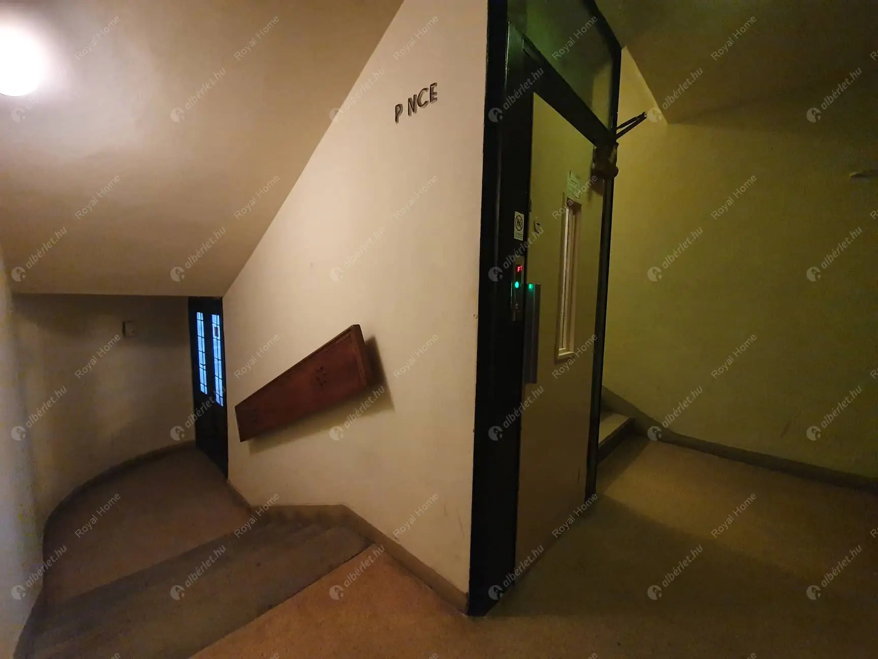 Kiadó albérlet 320000 Ft/hó áron: Budapest, V. kerület  Széchenyi utca. Mérete: 62 nm, 3 szobás | Alberlet.hu - 5679451