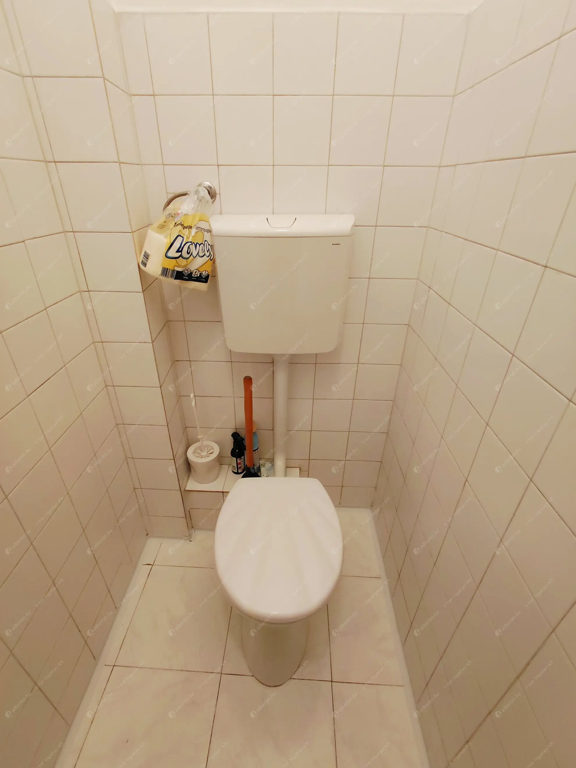 Kiadó albérlet 260000 Ft/hó áron: Budapest, V. kerület  Széchenyi utca. Mérete: 63 nm, 2 szobás | Alberlet.hu - 6544684