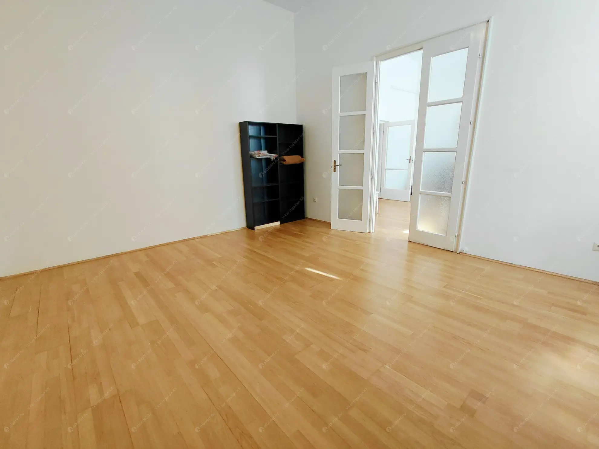 Kiadó albérlet 260000 Ft/hó áron: Budapest, V. kerület  Széchenyi utca. Mérete: 63 nm, 2 szobás | Alberlet.hu - 6544686