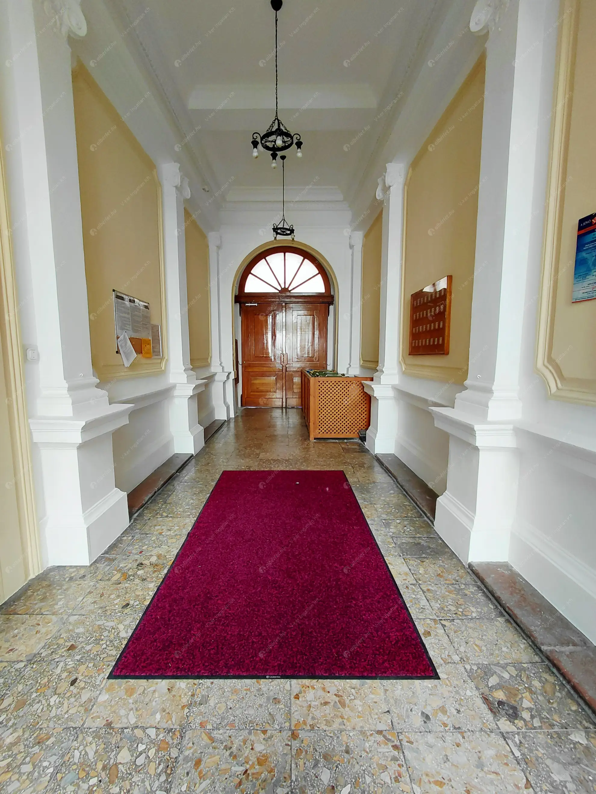 Kiadó albérlet 260000 Ft/hó áron: Budapest, V. kerület  Széchenyi utca. Mérete: 63 nm, 2 szobás | Alberlet.hu - 6544691