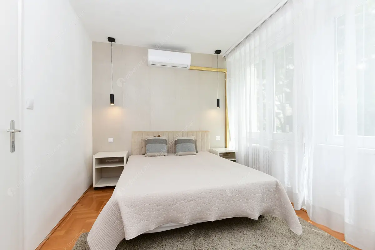 Kiadó albérlet 385000 Ft/hó áron: Budapest, V. kerület  Széchenyi utca. Mérete: 68 nm, 3 szobás | Alberlet.hu - 6487409