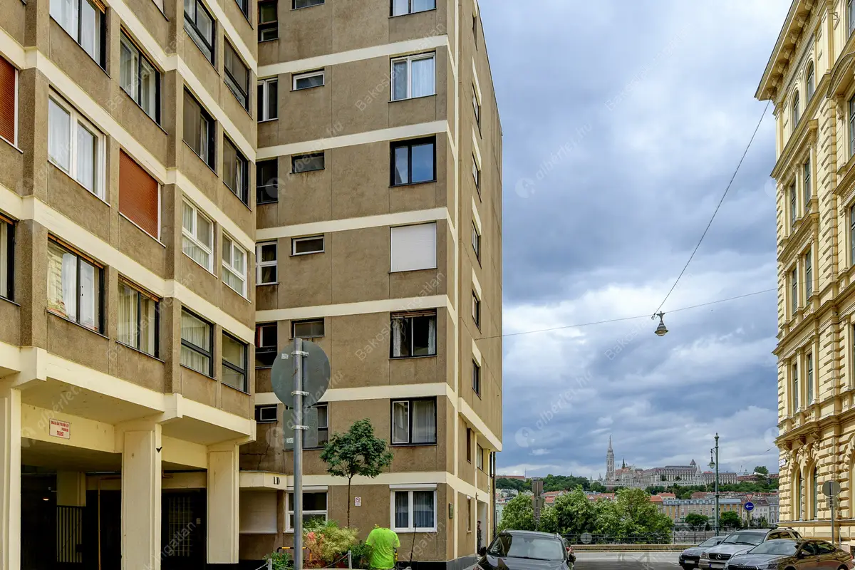 Kiadó albérlet 385000 Ft/hó áron: Budapest, V. kerület  Széchenyi utca. Mérete: 68 nm, 3 szobás | Alberlet.hu - 6492044