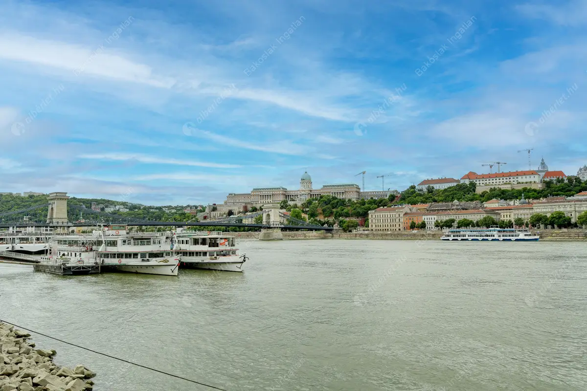 Kiadó albérlet 385000 Ft/hó áron: Budapest, V. kerület  Széchenyi utca. Mérete: 68 nm, 3 szobás | Alberlet.hu - 6492048