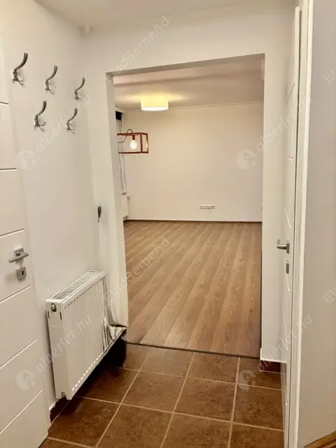 Kiadó albérlet 500000 Ft/hó áron: Budapest, V. kerület  Széchenyi utca. Mérete: 80 nm, 3 szobás | Alberlet.hu - 6609998