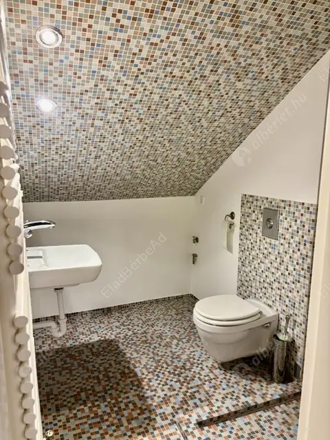 Kiadó albérlet 500000 Ft/hó áron: Budapest, V. kerület  Széchenyi utca. Mérete: 80 nm, 3 szobás | Alberlet.hu - 6610008