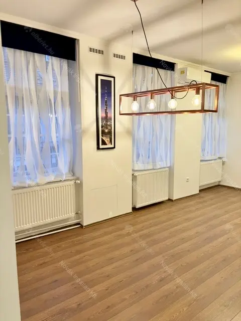 Kiadó albérlet 500000 Ft/hó áron: Budapest, V. kerület  Széchenyi utca. Mérete: 80 nm, 3 szobás | Alberlet.hu - 6642057