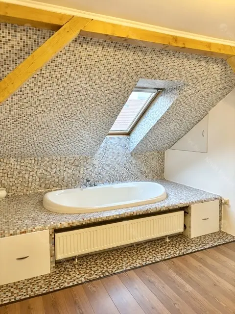 Kiadó albérlet 500000 Ft/hó áron: Budapest, V. kerület  Széchenyi utca. Mérete: 80 nm, 3 szobás | Alberlet.hu - 6642065