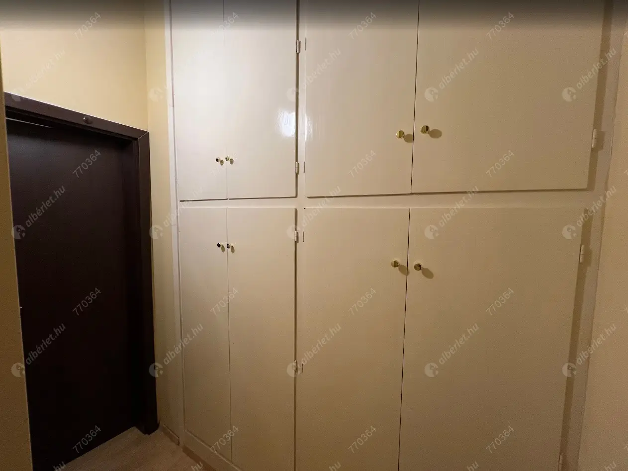 Kiadó albérlet 580000 Ft/hó áron: Budapest, V. kerület   Szemere utca . Mérete: 90 nm, 3 szobás | Alberlet.hu - 6571579