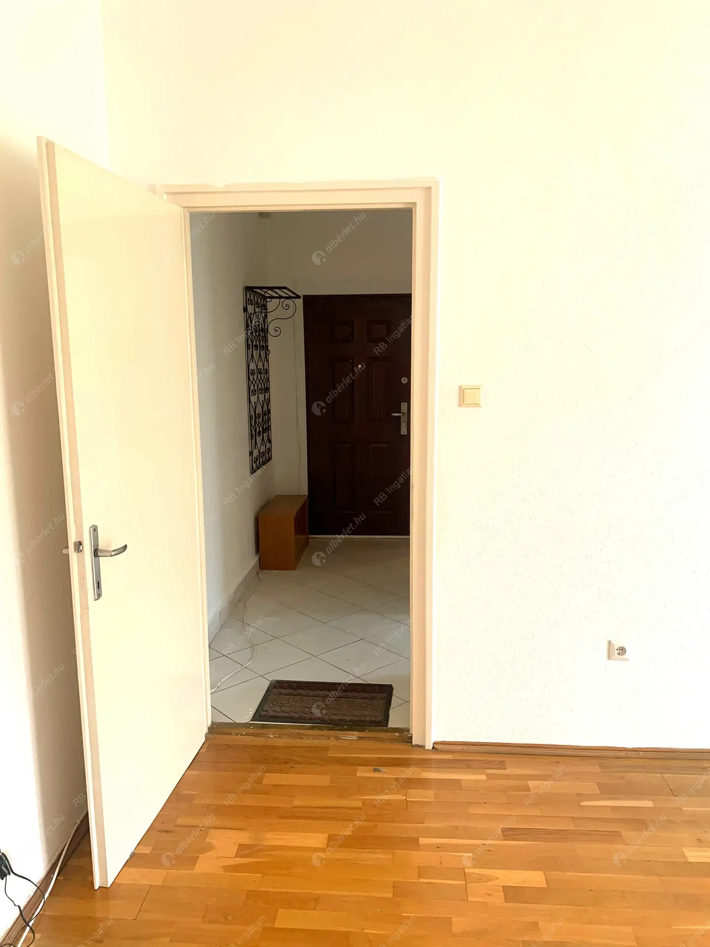 Kiadó albérlet 270000 Ft/hó áron: Budapest, V. kerület  Szemere utca. Mérete: 58 nm, 2 szobás | Alberlet.hu - 6521033