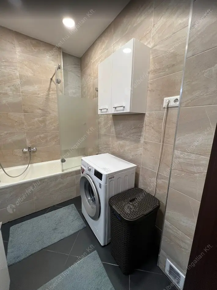 Kiadó albérlet 490000 Ft/hó áron: Budapest, V. kerület  Szemere utca. Mérete: 90 nm, 4 szobás | Alberlet.hu - 6624951