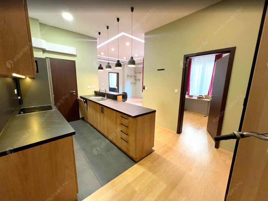 Kiadó albérlet 490000 Ft/hó áron: Budapest, V. kerület  Szemere utca. Mérete: 90 nm, 4 szobás | Alberlet.hu - 6619642