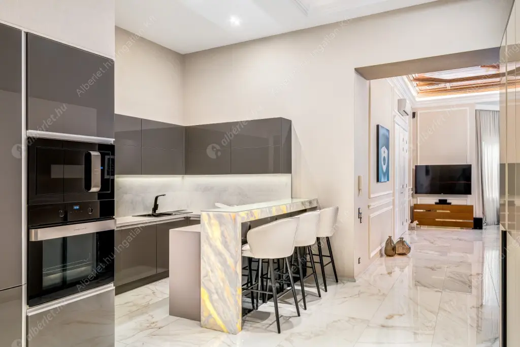 Kiadó albérlet 1120000 Ft/hó áron: Budapest, V. kerület  Szent István körút. Mérete: 120 nm, 3 szobás | Alberlet.hu - 6637503