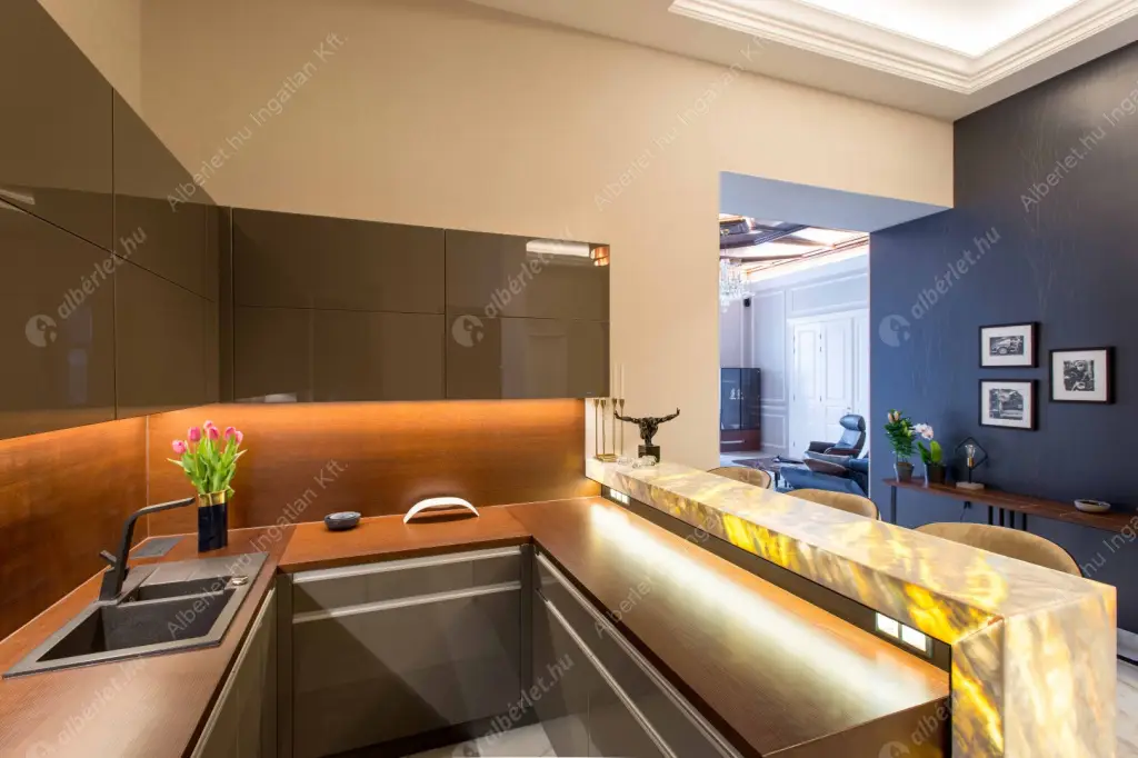 Kiadó albérlet 965000 Ft/hó áron: Budapest, V. kerület  Szent István körút. Mérete: 130 nm, 4 szobás | Alberlet.hu - 6623463