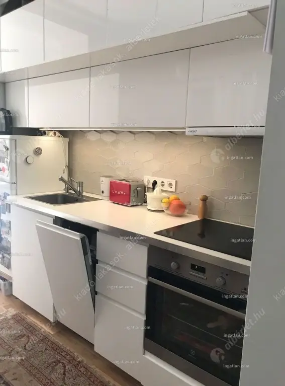 Kiadó albérlet 310000 Ft/hó áron: Budapest, V. kerület  Szent István körút. Mérete: 42 nm, 1 szobás | Alberlet.hu - 6632236