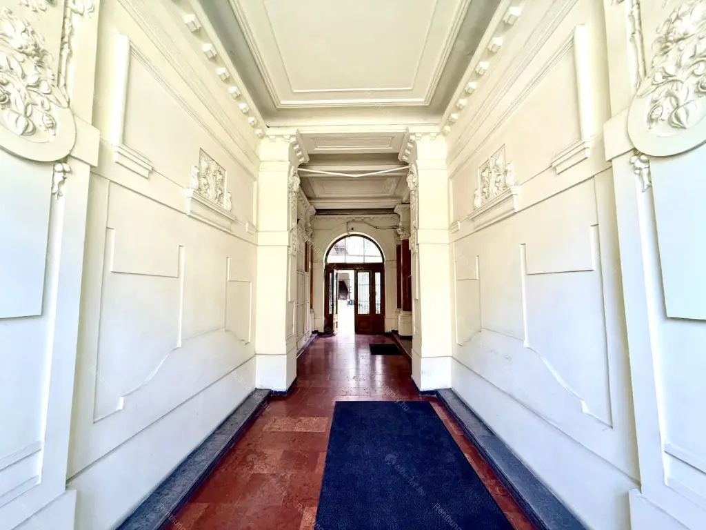 Kiadó albérlet 280000 Ft/hó áron: Budapest, V. kerület  Szent István körút. Mérete: 43 nm, 1 szobás | Alberlet.hu - 6677855