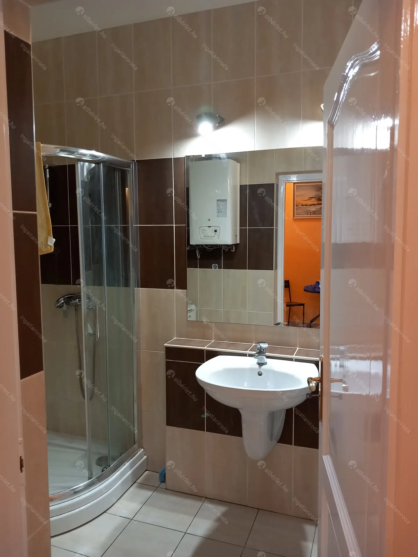 Kiadó albérlet 370000 Ft/hó áron: Budapest, V. kerület  Szent István körút. Mérete: 57 nm, 2 szobás | Alberlet.hu - 6543191