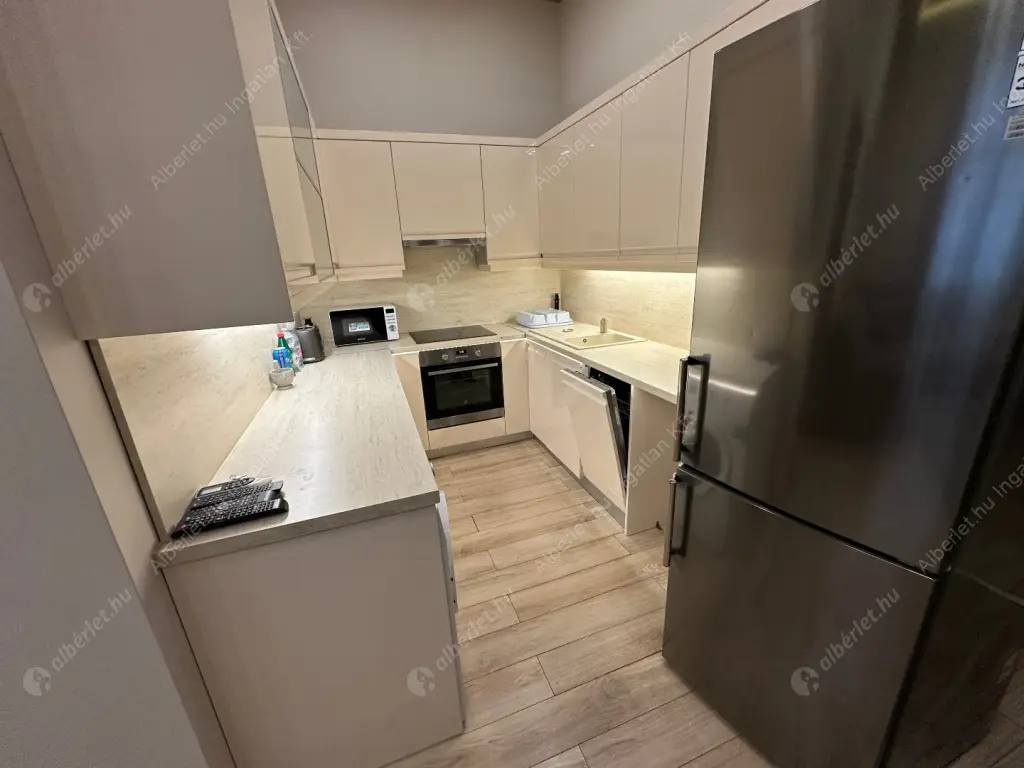 Kiadó albérlet 420000 Ft/hó áron: Budapest, V. kerület  Szent István körút. Mérete: 59 nm, 3 szobás | Alberlet.hu - 6583748
