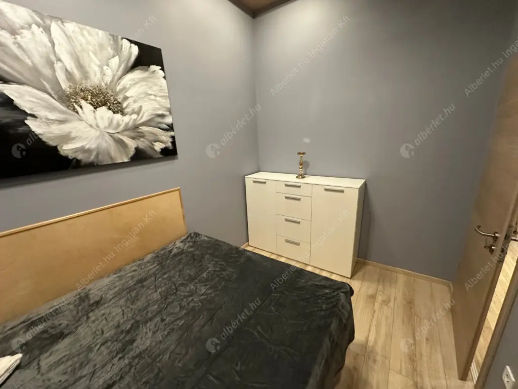 Kiadó albérlet 420000 Ft/hó áron: Budapest, V. kerület  Szent István körút. Mérete: 59 nm, 3 szobás | Alberlet.hu - 6583750