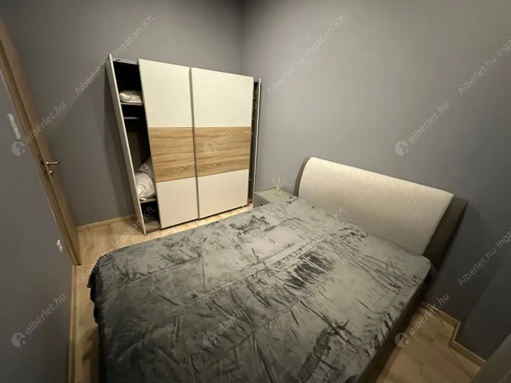 Kiadó albérlet 420000 Ft/hó áron: Budapest, V. kerület  Szent István körút. Mérete: 59 nm, 3 szobás | Alberlet.hu - 6583753