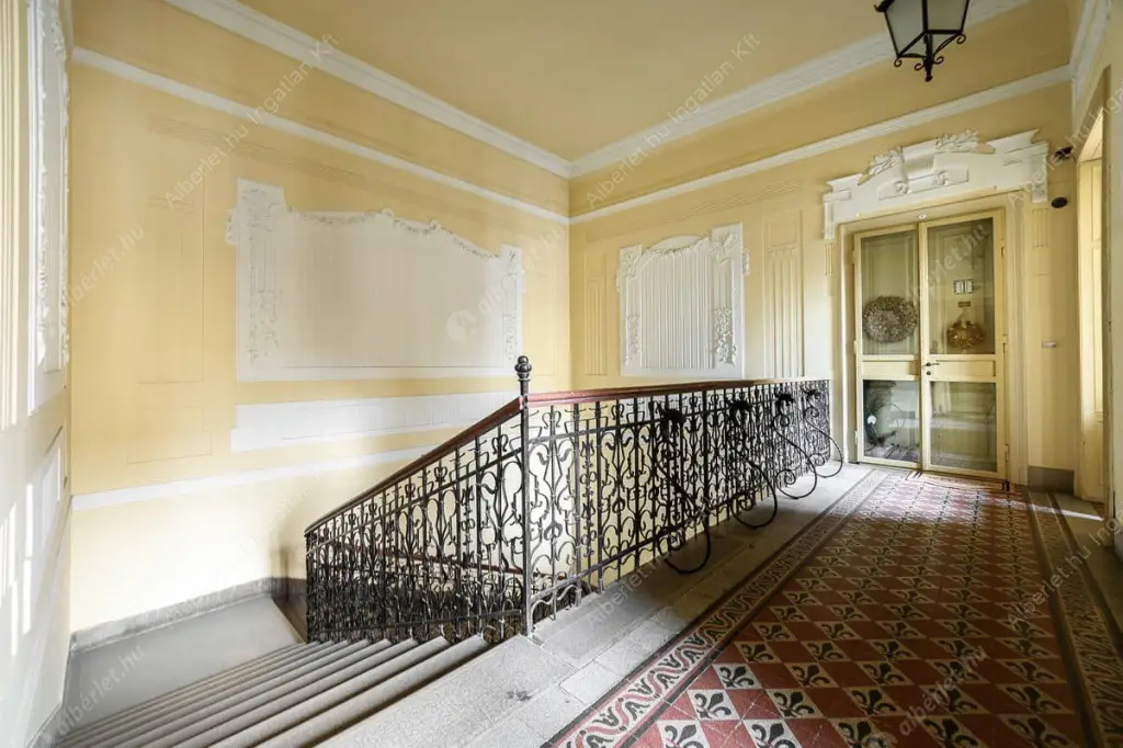 Kiadó albérlet 420000 Ft/hó áron: Budapest, V. kerület  Szent István körút. Mérete: 59 nm, 3 szobás | Alberlet.hu - 6583758