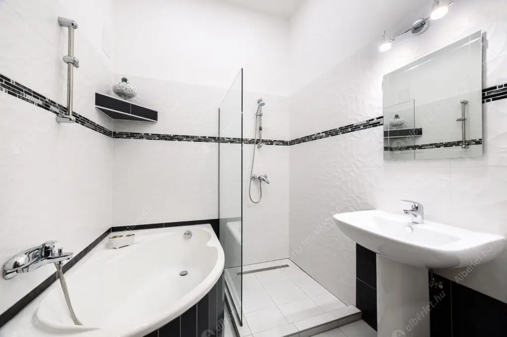 Kiadó albérlet 420000 Ft/hó áron: Budapest, V. kerület  Szent István körút. Mérete: 59 nm, 3 szobás | Alberlet.hu - 6583764