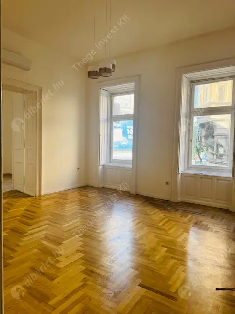 Kiadó albérlet 350000 Ft/hó áron: Budapest, V. kerület  Szent István körút. Mérete: 80 nm, 3 szobás | Alberlet.hu - 6544854