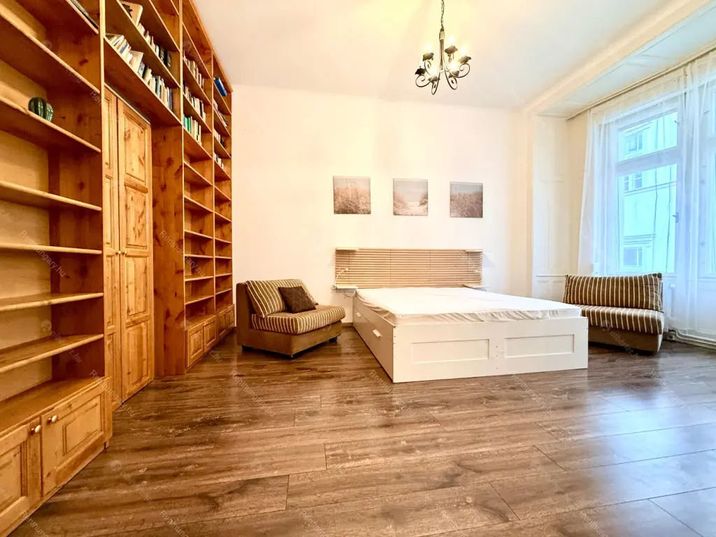 Kiadó albérlet 350000 Ft/hó áron: Budapest, V. kerület  Szép utca. Mérete: 75 nm, 3 szobás | Alberlet.hu - 6683173