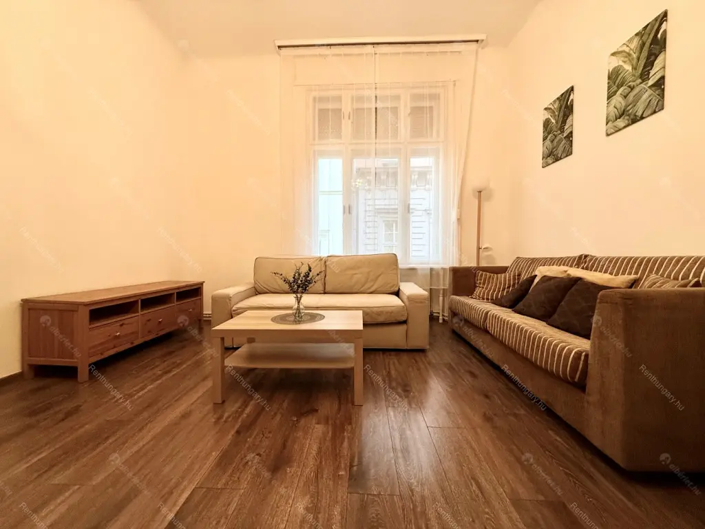 Kiadó albérlet 350000 Ft/hó áron: Budapest, V. kerület  Szép utca. Mérete: 75 nm, 3 szobás | Alberlet.hu - 6699432